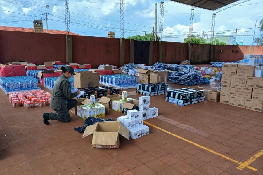 Incautan mercadería de contrabando con un valor mayor a 325 millones de pesos