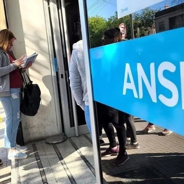 Así son los tres bonos de $400.000 para la AUH en diciembre