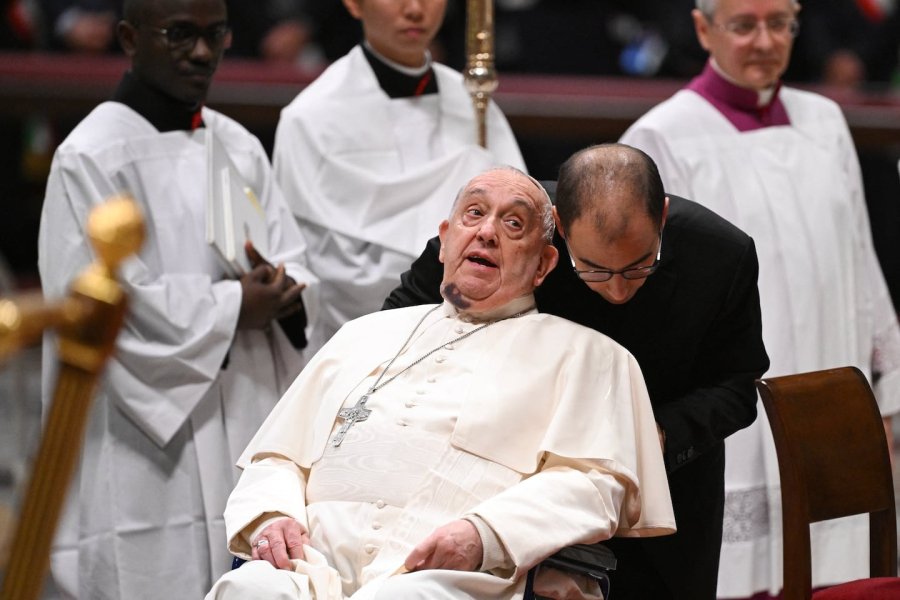 El Papa Francisco sufrió una caída y se golpeó la cara: la explicación oficial del Vaticano