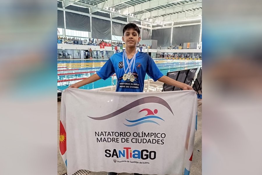 En Natación, Máximo Córdoba Vizcarra se coronó con un bicampeonato con sendos récords