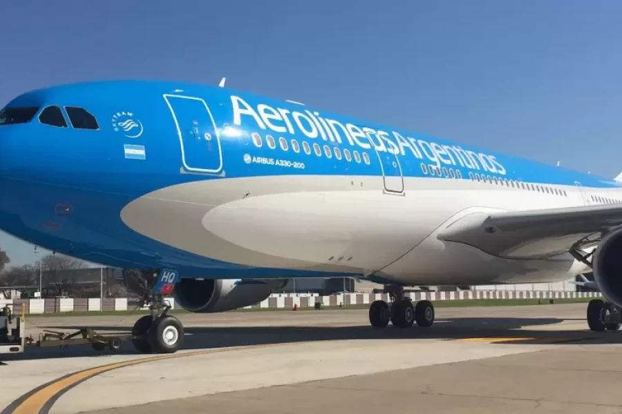 Sindicatos aeronáuticos reclaman aumentos salariales en Aerolíneas Argentinas