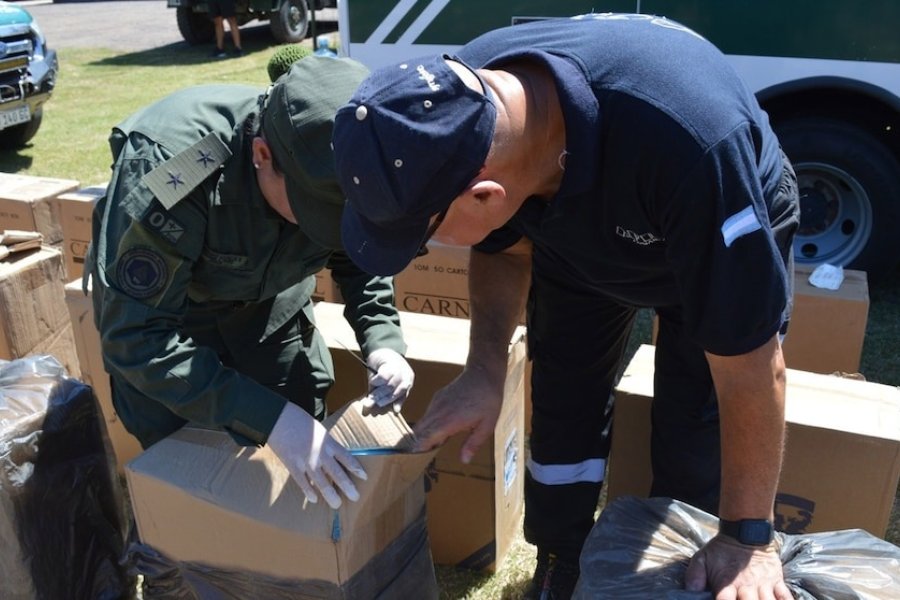 Gendarmería y Aduana secuestraron más de 500 mil atados de cigarrillos contrabandeados desde Paraguay