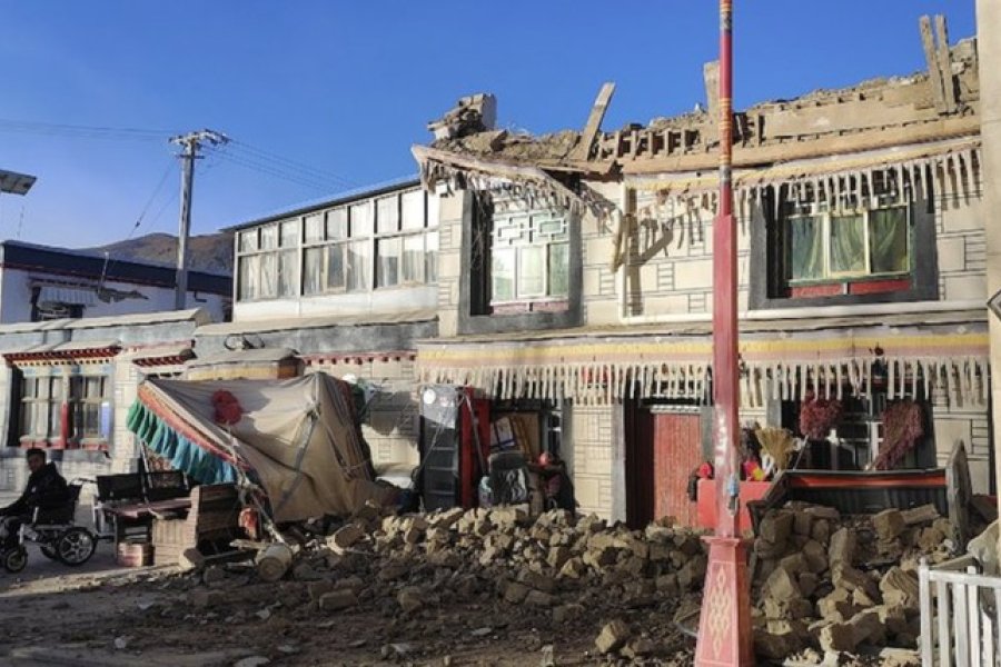 Un terrible terremoto en el Tíbet causó destrozos, mató a unas 95 personas