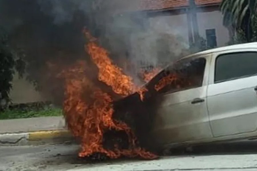 Frías (Choya): Santiagueña denunció que le prendieron fuego el auto y apunta contra su ex