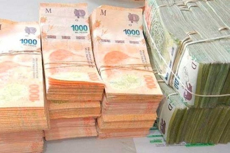 Con un revólver y un guante blanco, robó 7 millones de un local en plena Belgrano