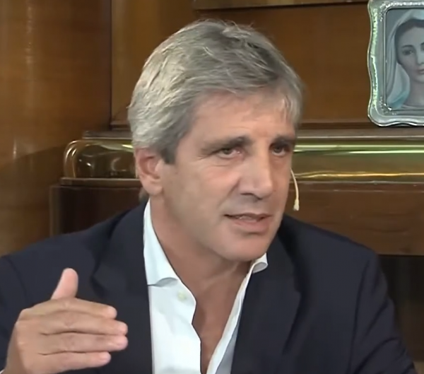 Caputo ordena a la Anses hacer compras masivas de acciones y bonos para atenuar el golpe del Criptogate