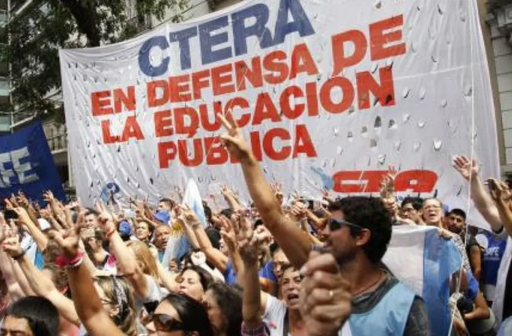 La CGT anunció dos paros docentes para febrero y marzo