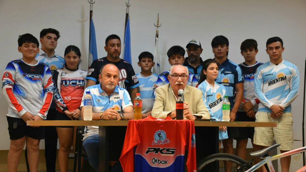 Presentaron oficialmente la temporada 2025 del BMX en el Polideportivo Provincial