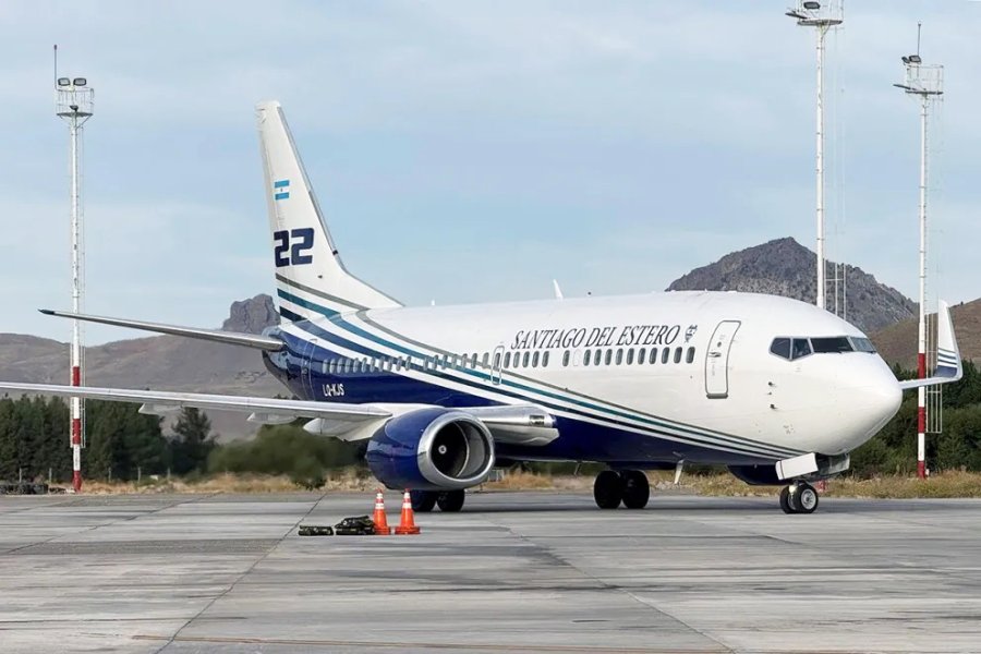 El avión hidrante de Santiago del Estero arribó a Neuquén para combatir el fuego