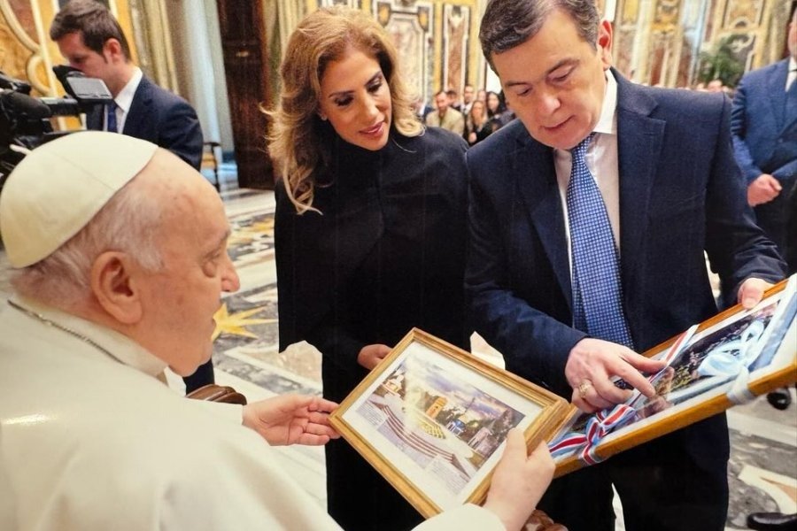 Zamora expresó su apoyo al Papa Francisco y pidió oraciones por su salud