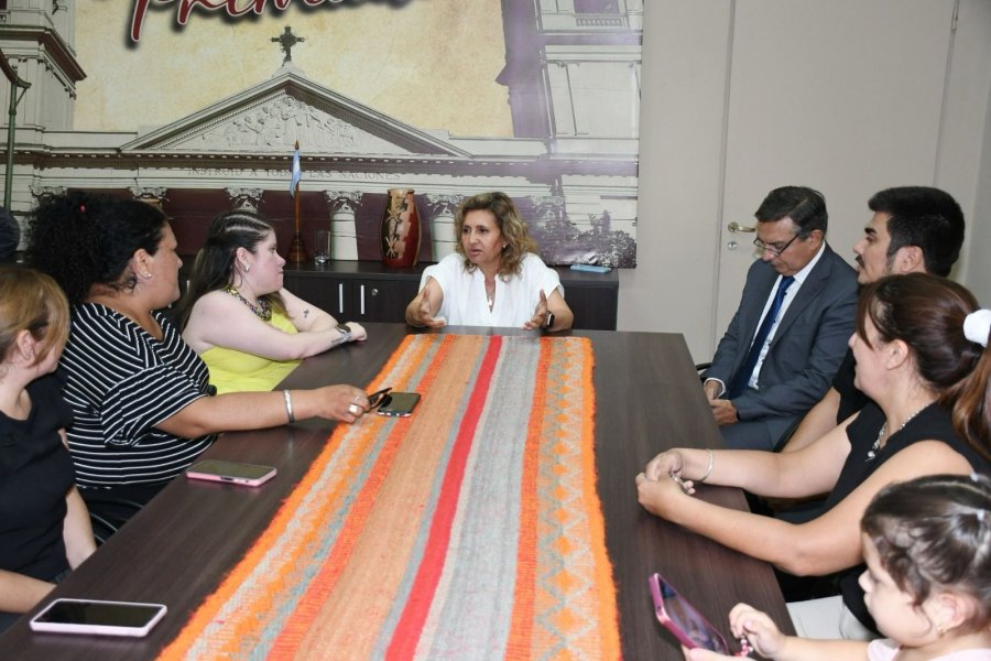 Fuentes anunció que Santiago es tu Río se extenderá este fin de semana por pedido de los emprendedores