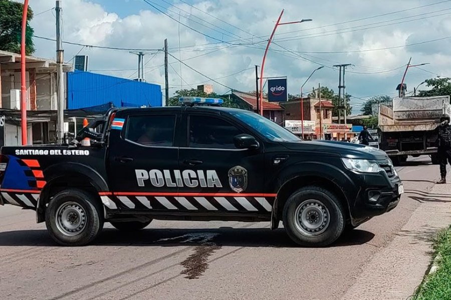 Tres delincuentes asaltaron un local del barrio Vinalar a punta de pistola