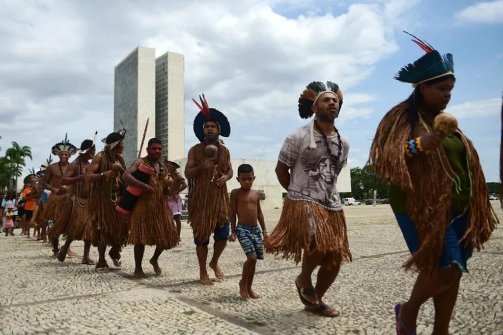 Brasil registra 119 pueblos indígenas completamente aislados