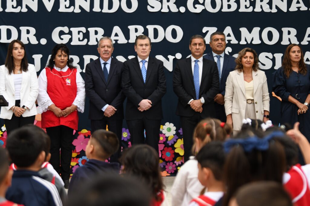 El Jefe de Gabinete destacó la inversión en materia educativa