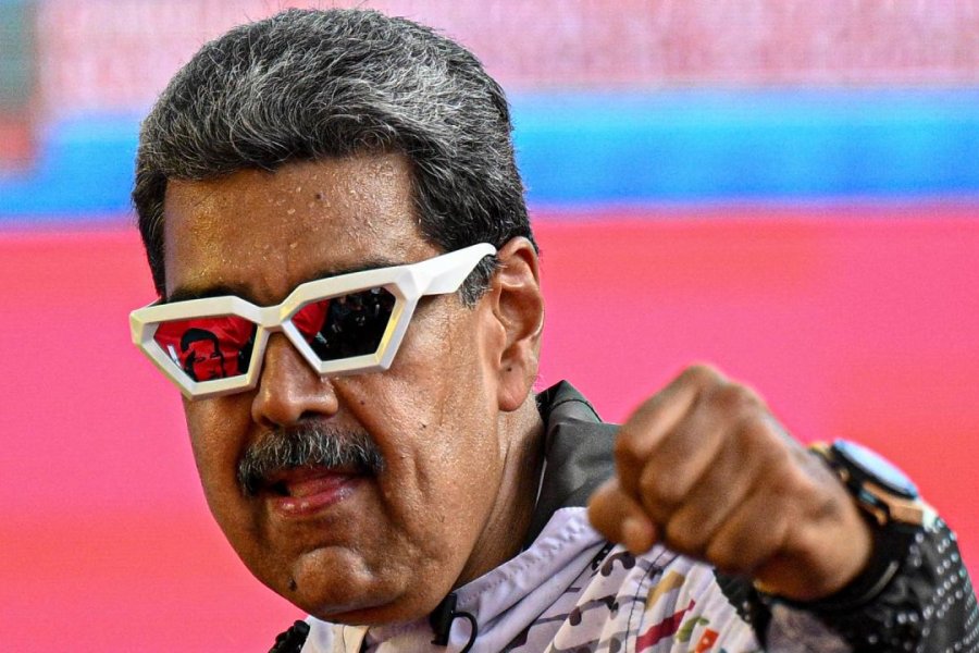 Nicolás Maduro evalúa ordenar que los venezolanos no puedan viajar a Estados Unidos