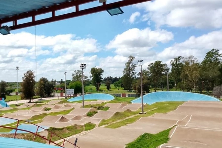 La Selección Nacional de BMX entrena en “La Catedral”