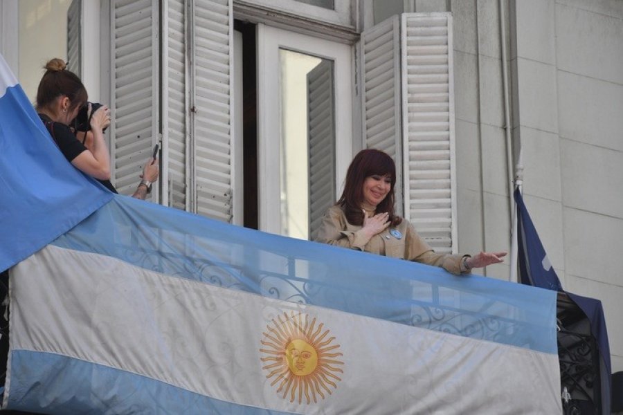 Cristina Fernández de Kirchner regresa a la escena pública en el Congreso Educativo Nacional