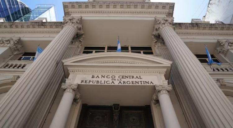 Las reservas del BCRA cayeron por primera vez en cuatro jornadas y están al borde de los US$39.000 millones