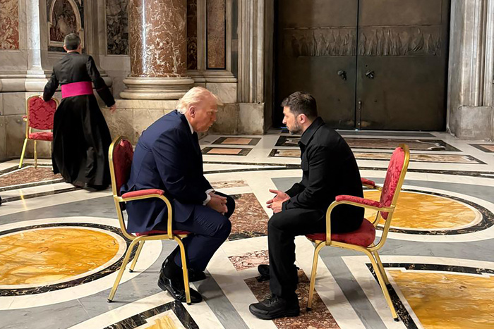 Trump y Zelensky se reunieron en el Vaticano