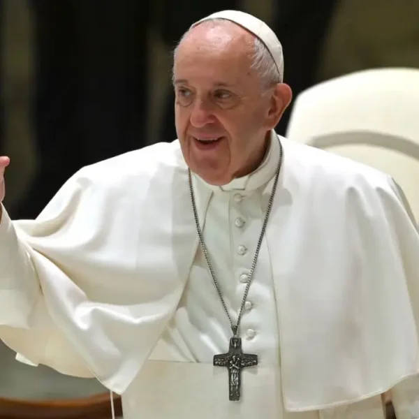 Francisco, el papa que advirtió al mundo sobre los riesgos de la desinformación y la IA