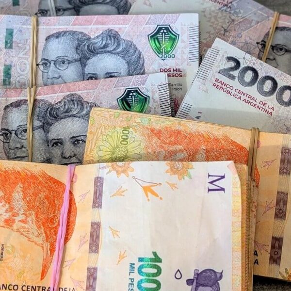 El Gobierno intenta convencer que la suba del dólar no generará inflación