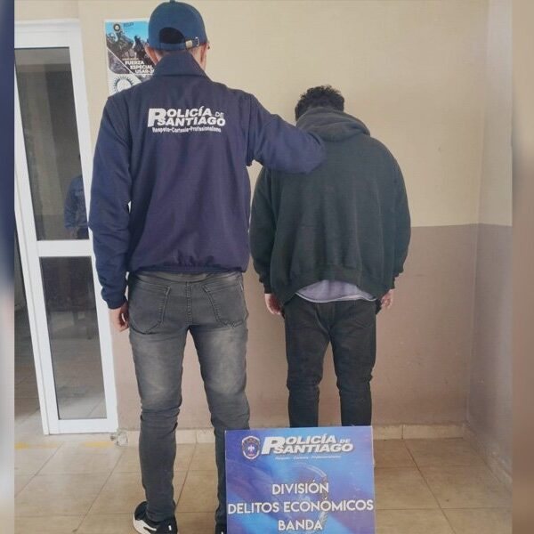 Detienen a un hombre en Clodomira por estafa con fondos de la AUH tras allanar su vivienda