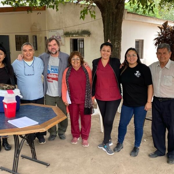 Jornada de atención a adultos mayores en capilla del Bº El Cruce