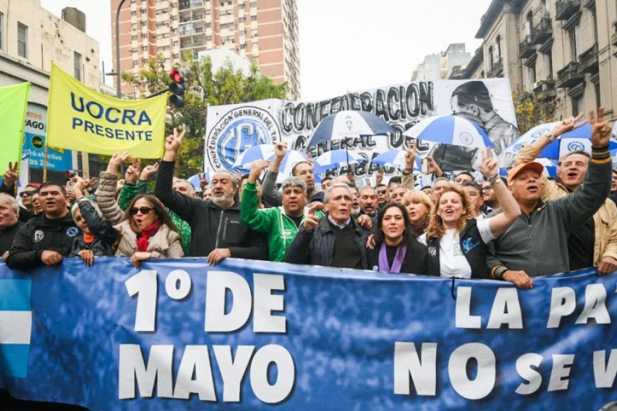 La CGT marcha hoy, con un homenaje al Papa y advertencias hacia el Gobierno