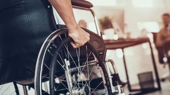 ANMAT flexibilizará el ingreso de productos médicos de uso personal: ya no se requerirá autorización para importar sillas de ruedas, tensiómetros y otros insumos