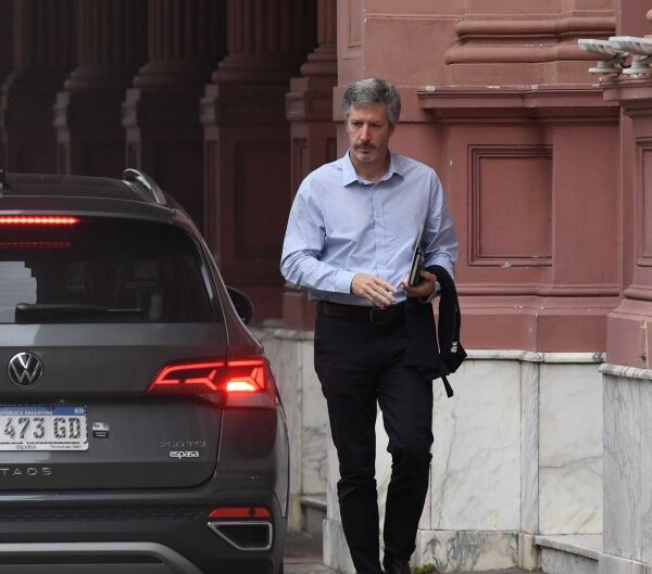 La voracidad del Galicia para sacar dólares del país, obligó al Central a apretar el cepo