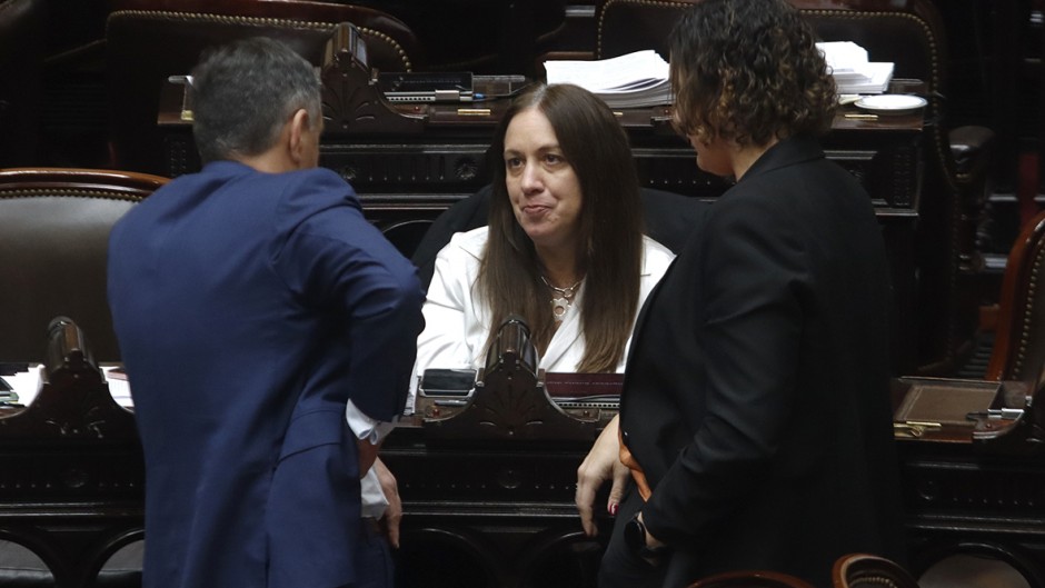Tras la ruptura con Milei, los macristas Laspina y Vidal podrían votar un aumento jubilatorio