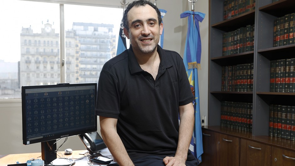 «Ficha Limpia no salió porque el gobierno quiere a Cristina candidata»
