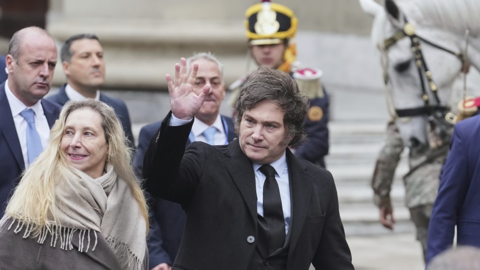 El 65 por ciento cree que la situación económica es mala y mejora la imagen de Milei