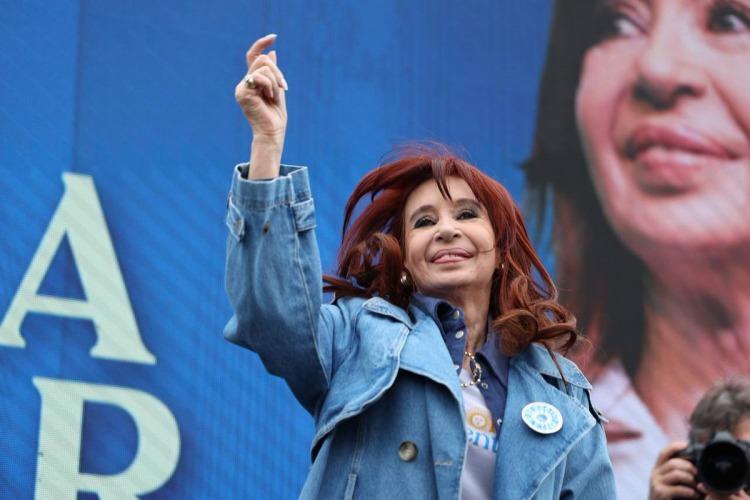 Cristina Kirchner reaparecerá en los medios y brindará una entrevista televisa: Dónde la podes ver y a qué hora