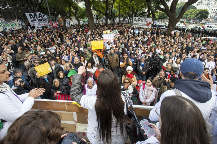 Los trabajadores del Garrahan siguen en pie de lucha contra el vaciamiento del hospital