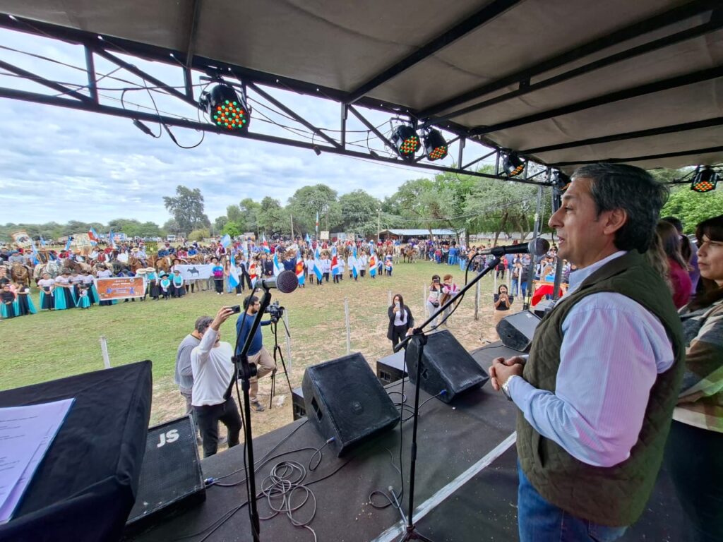 El vicegobernador encabezó la apertura oficial de la 31ª edición del Festival de la Tradición Gaucha y cultura popular