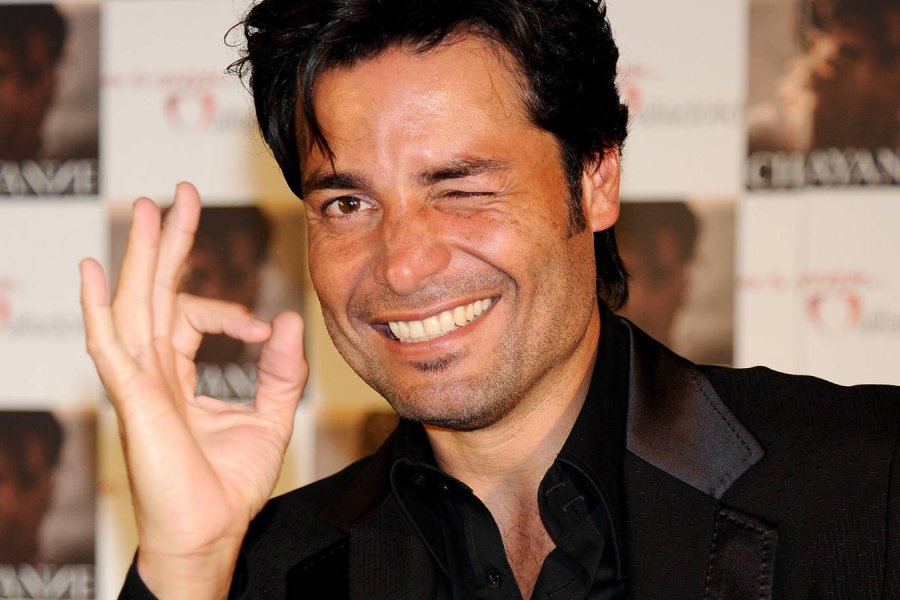 PETA solicita a Chayanne cambiar el nombre de su canción “Torero” por “Bombero”