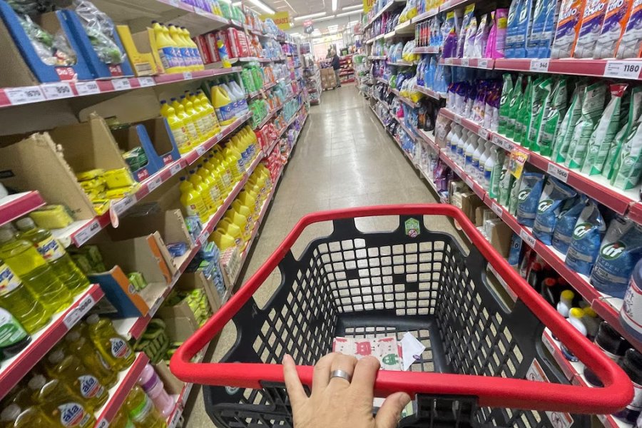 Supermercados pagarán una suma fija a sus trabajadores