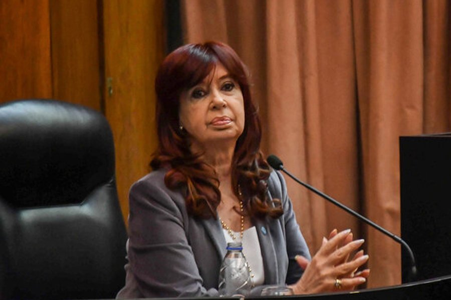 El procurador pidió elevar a 12 años de prisión la condena contra CFK