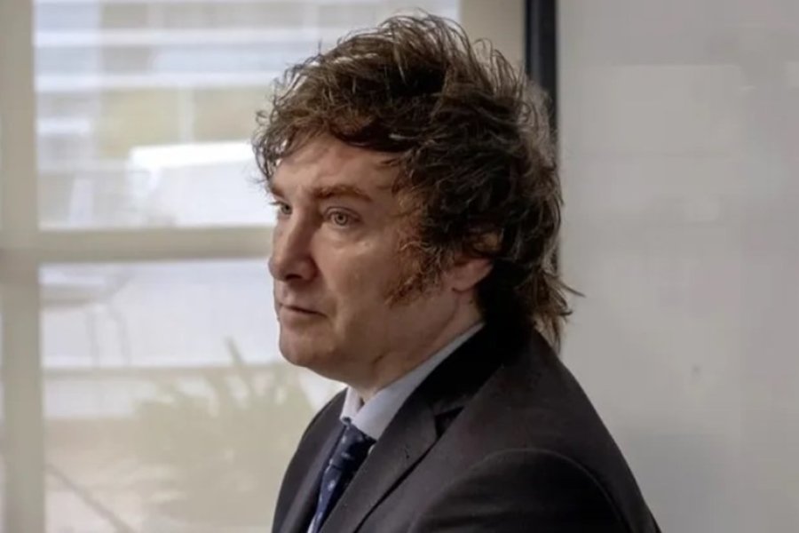 Javier Milei no viajará a la asunción del papa León XIV