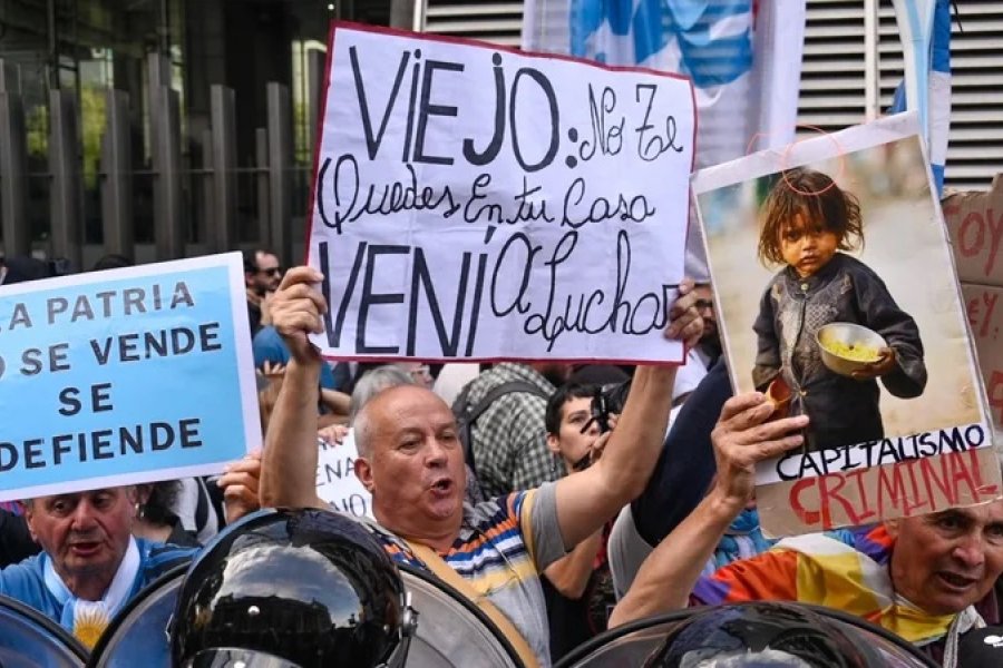 Las jubilaciones aumentan en junio, pero con la suba no se compran ni cuatro leches