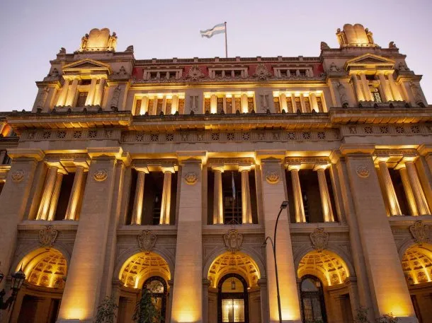 El Gobierno analiza ampliar la Corte Suprema a siete miembros, según Cúneo Libarona