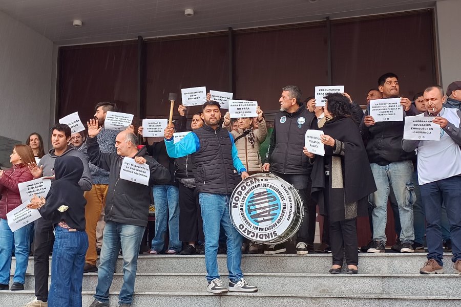Nodocentes reclamaron por salarios dignos y paritarias libres en la UNSE