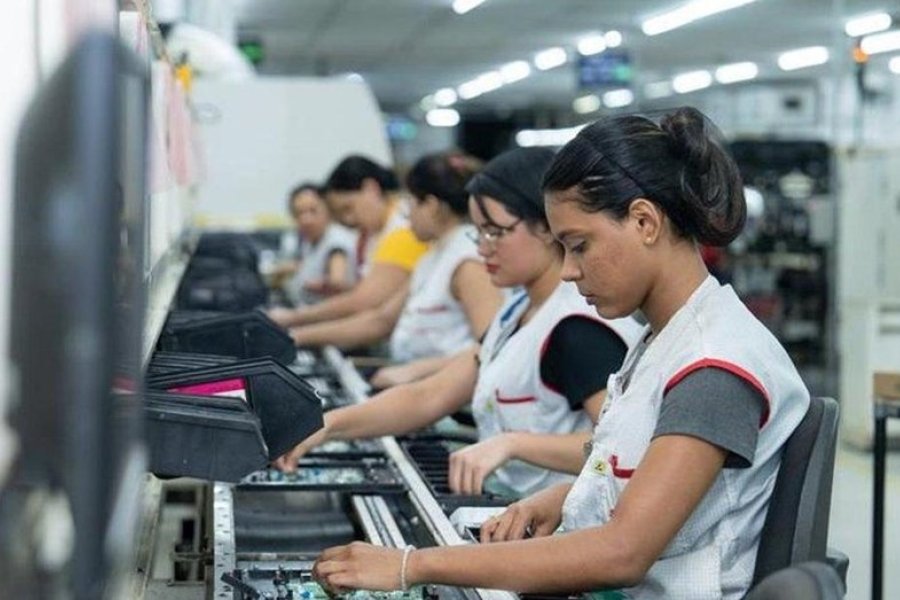 Brasil invertirá 53.000 millones de dólares hasta 2026 en política industrial
