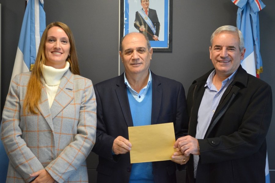 Producción provincial se reunió con intendentes y comisionados