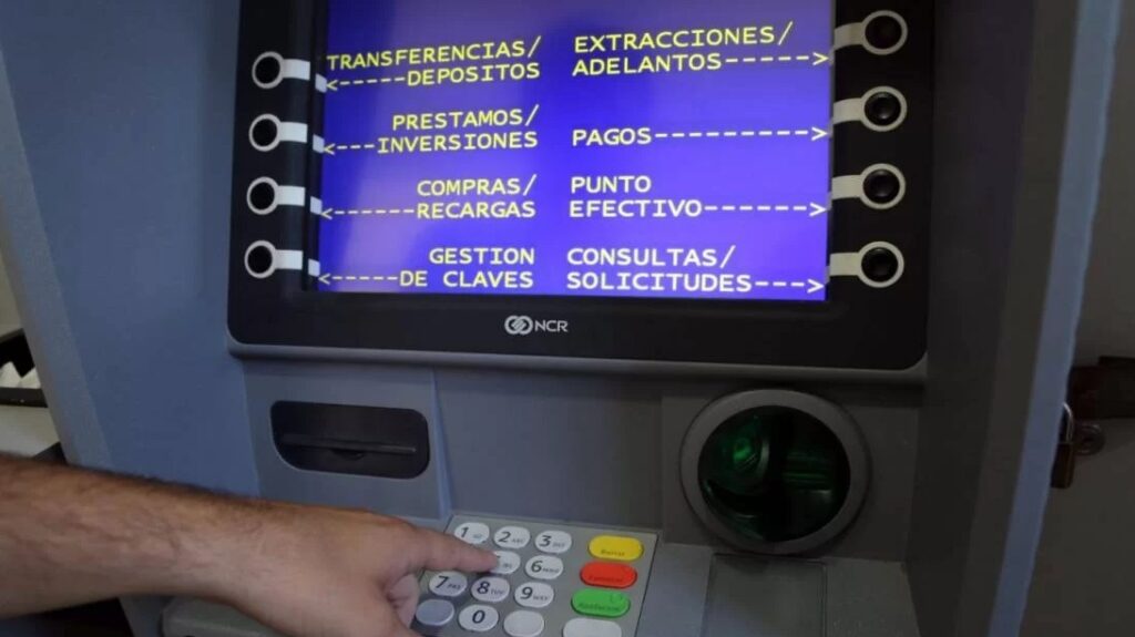 Anuncian el pago del componente por hora extendida para docentes