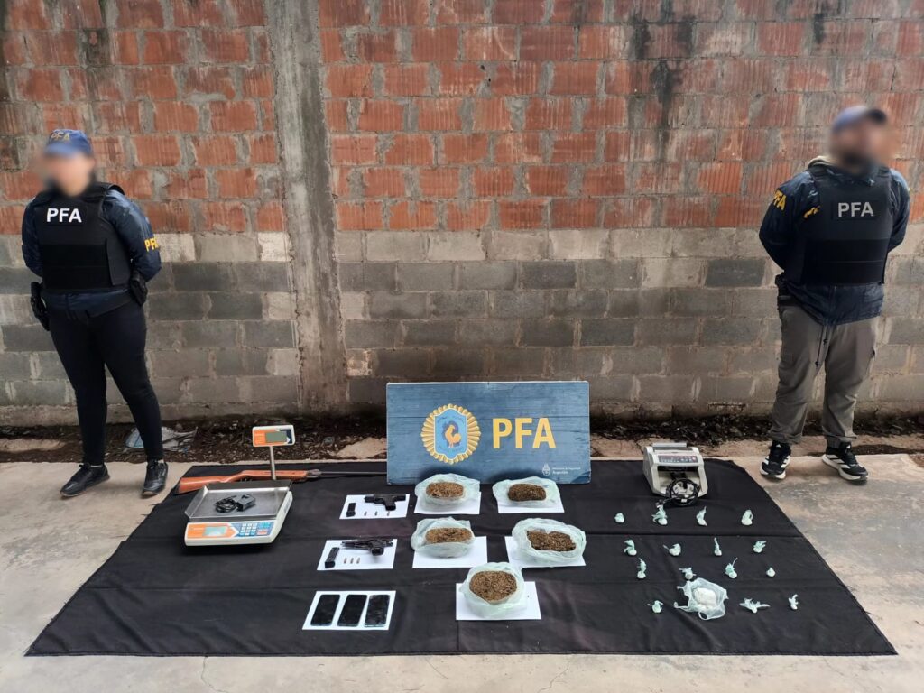 La Policía Federal secuestró casi 4 kilos de droga en la provincia