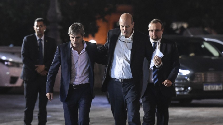 El gobierno planea echar a un tercio de los trabajadores del organismo que garantiza la seguridad aérea