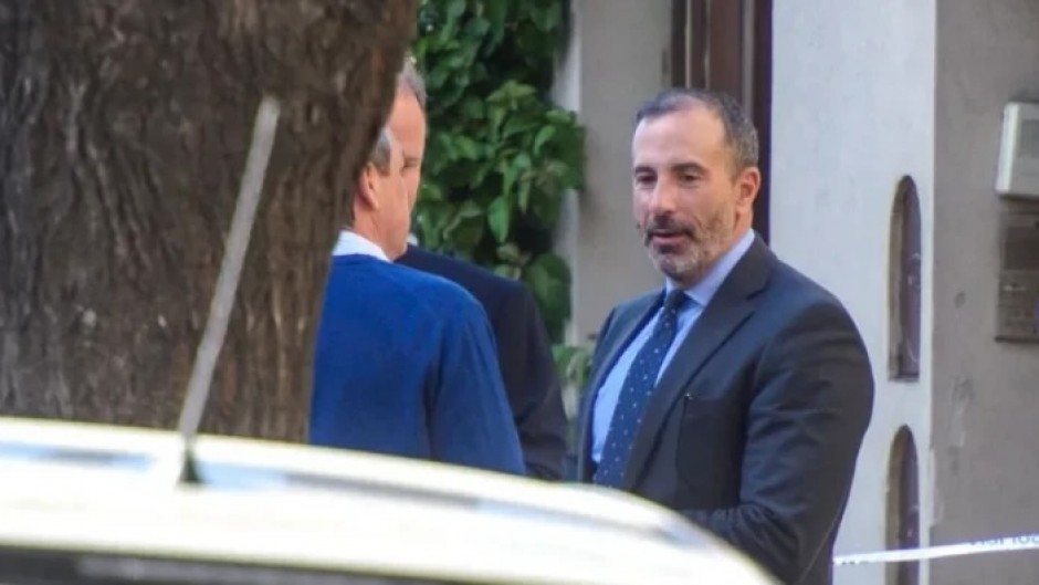 El juez que debe ordenar la detención de Cristina visitó la alcaidía de Cavia