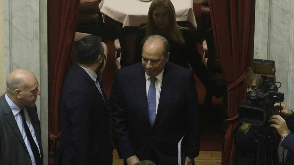 Francos no supo responder por qué el gobierno no cubre las vacantes en la justicia